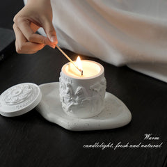 Embrace Vintage Luxury: Discover Our Retro Sculpted Aromatherapy Candle!